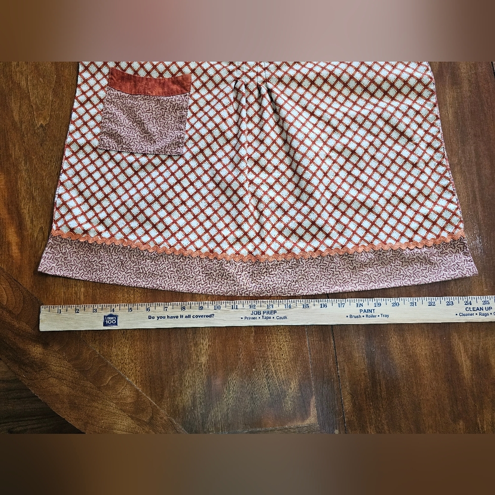 Handmade Reversible Apron - Picture 5 of 5